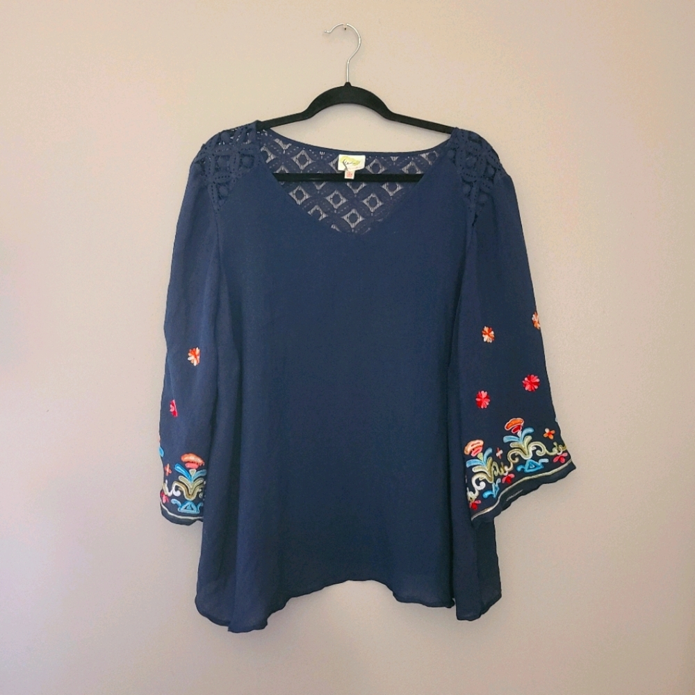 Fig and Flower Boho Bell Sleeve Top, Size 3X